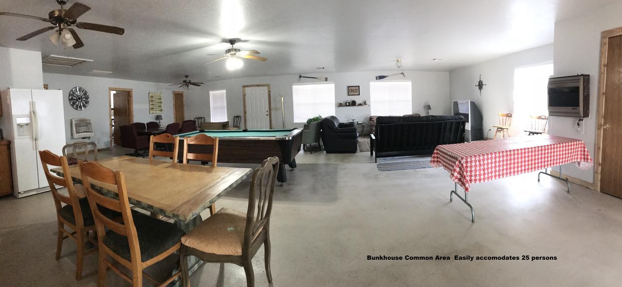 Arrowhead Point Lodge & Campground Kingston Luaran gambar